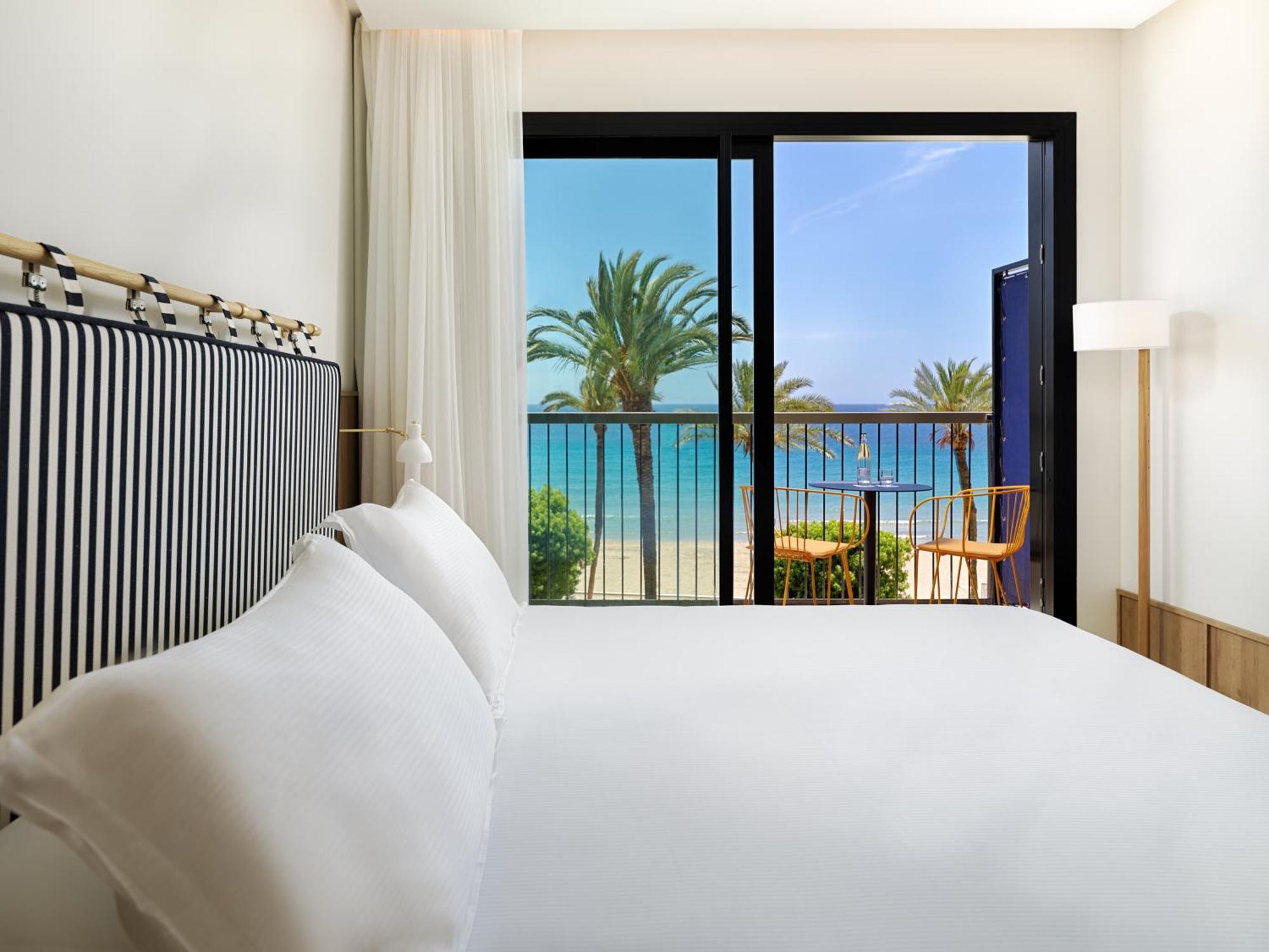 Camera Classic con Terrazza e Vista Mare (2 Adulti)